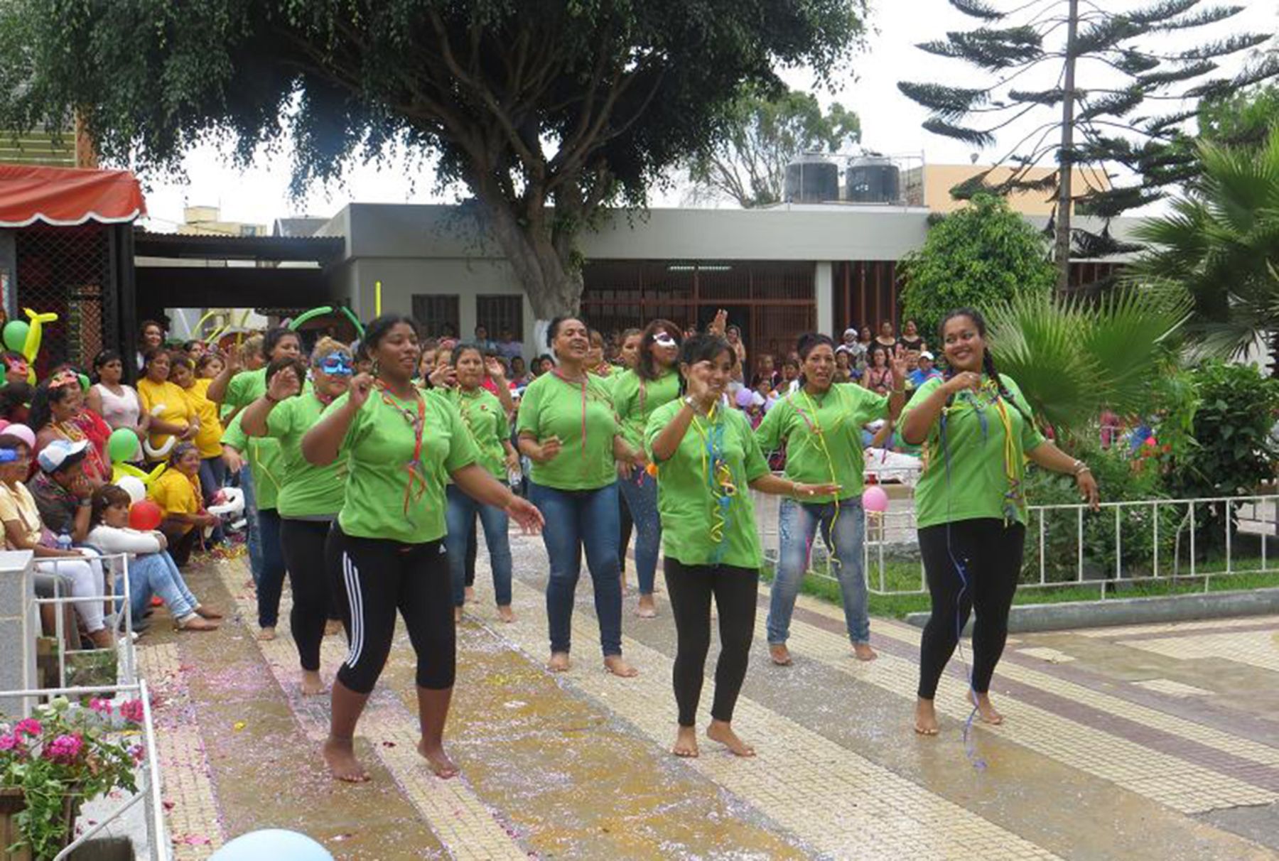 Internas de penal Mujeres de Chorrillos celebran Día de la Amistad