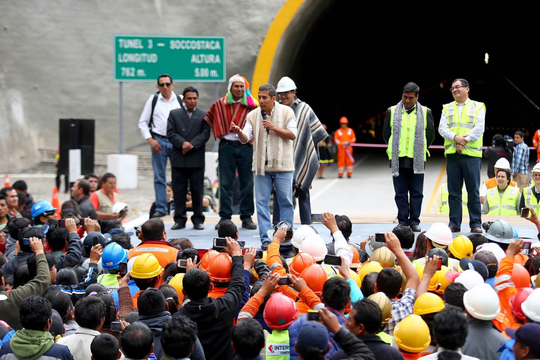 Presidente Humala Destaca Potencial De Puno Para Desarrollar La