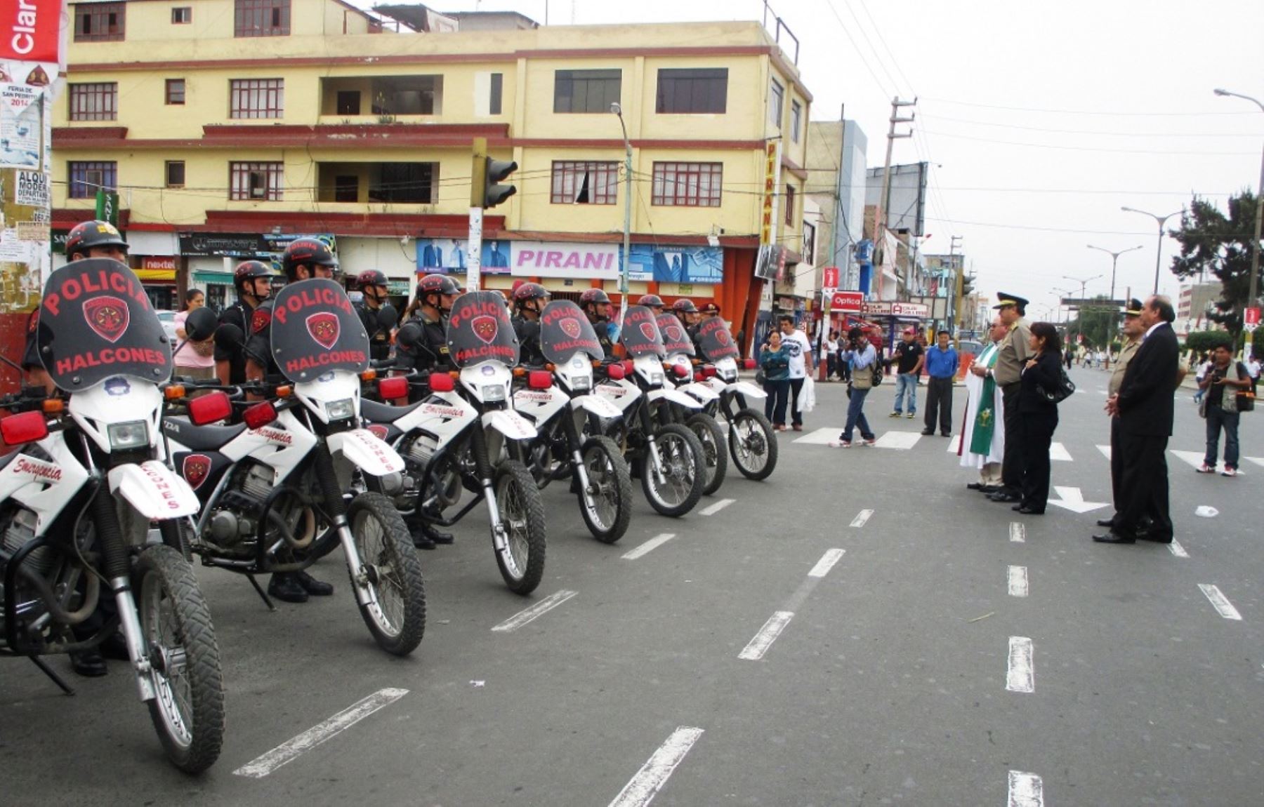 Polic A De Tr Nsito Recibir Nuevas Motocicletas En Todo El Per