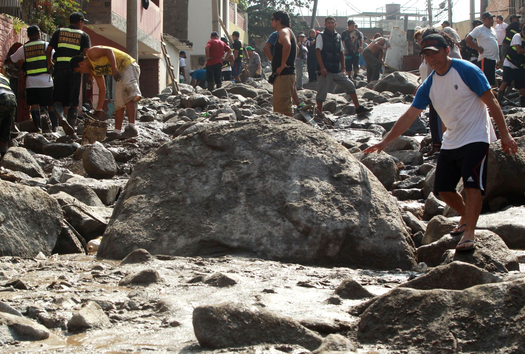 Instalan Albergues Temporales Para Damnificados Por Huaicos En Chosica