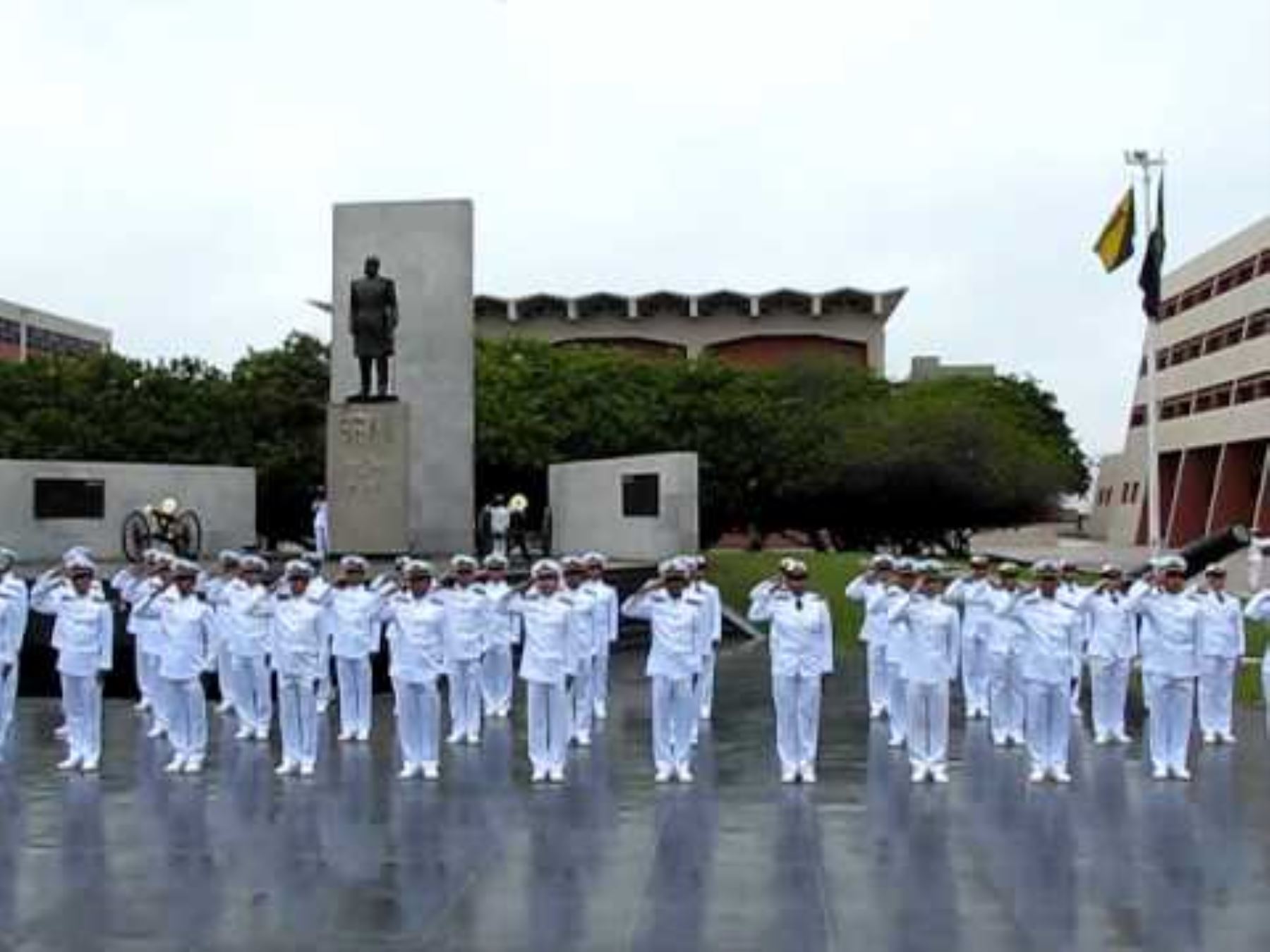 Escuela Naval Abre Sus Puertas Para Visitar Cripta Del Caballero De Los