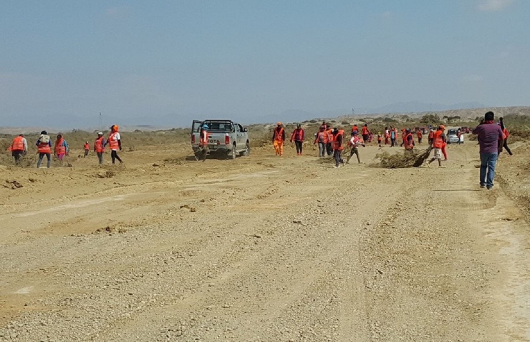 Avanzan Labores De Descolmataci N Limpieza Y Encauzamiento En Talara