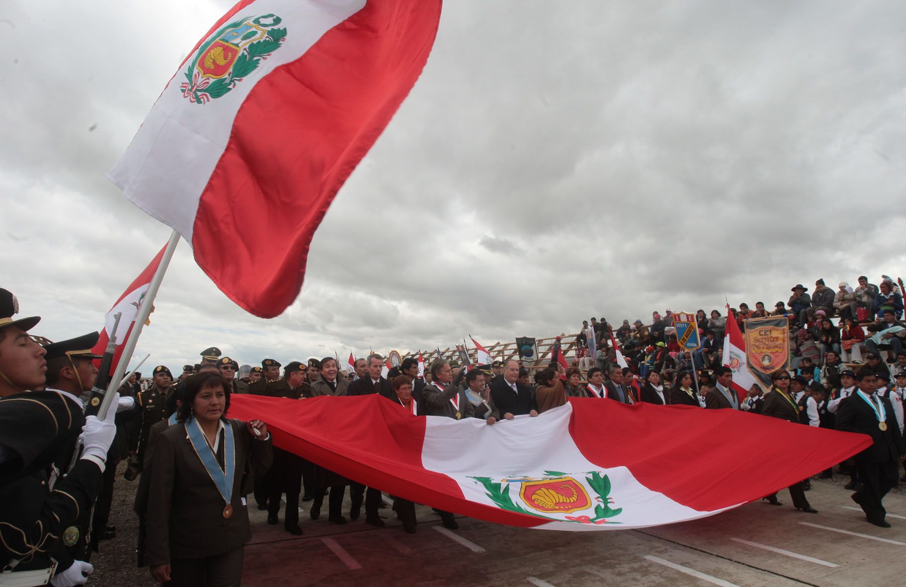 Desfile Y Ceremonia En Conmemoraci N Por El Aniversario De La