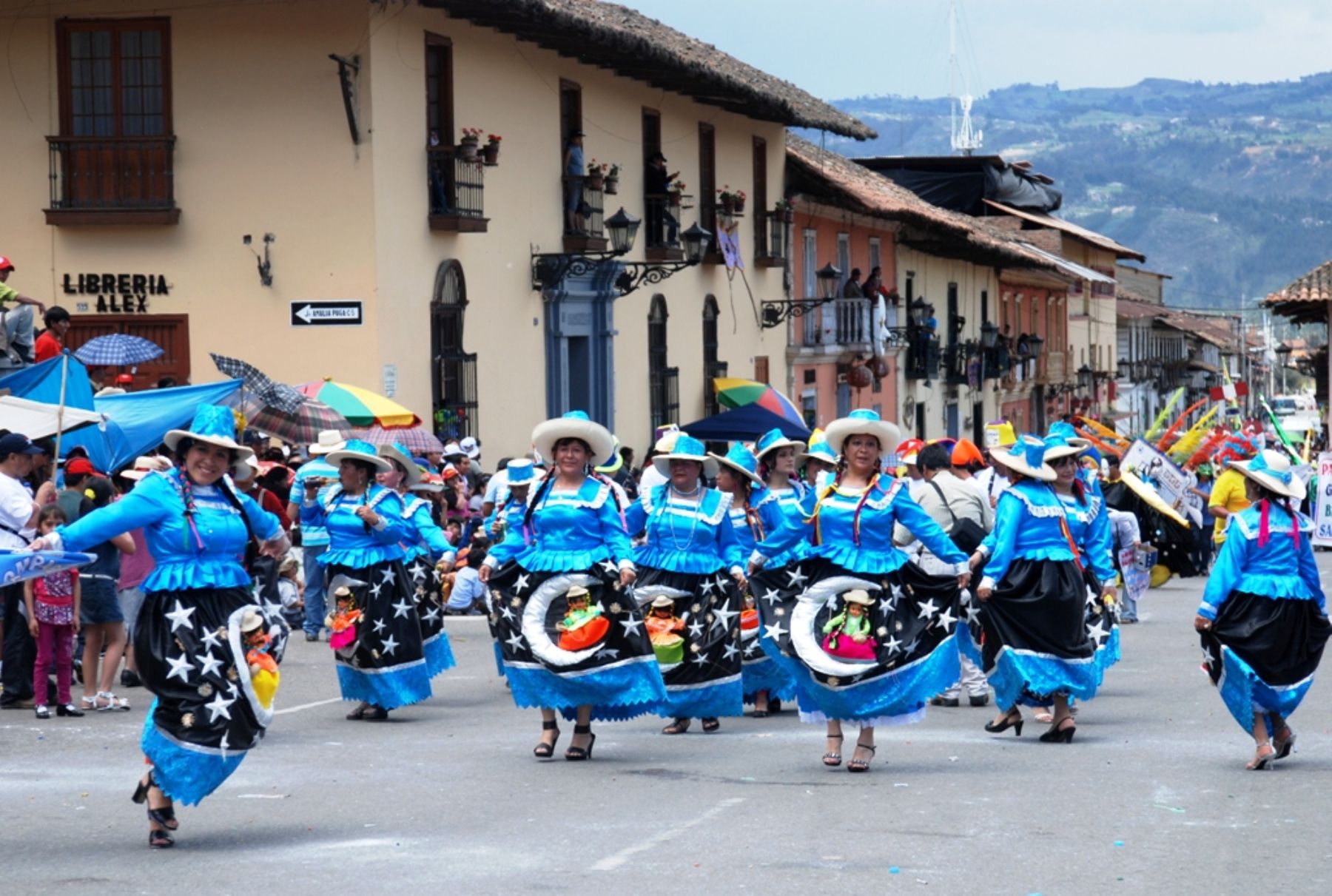 Concurso De Patrullas Y Comparsas En Cajamarca Puso A Bailar A