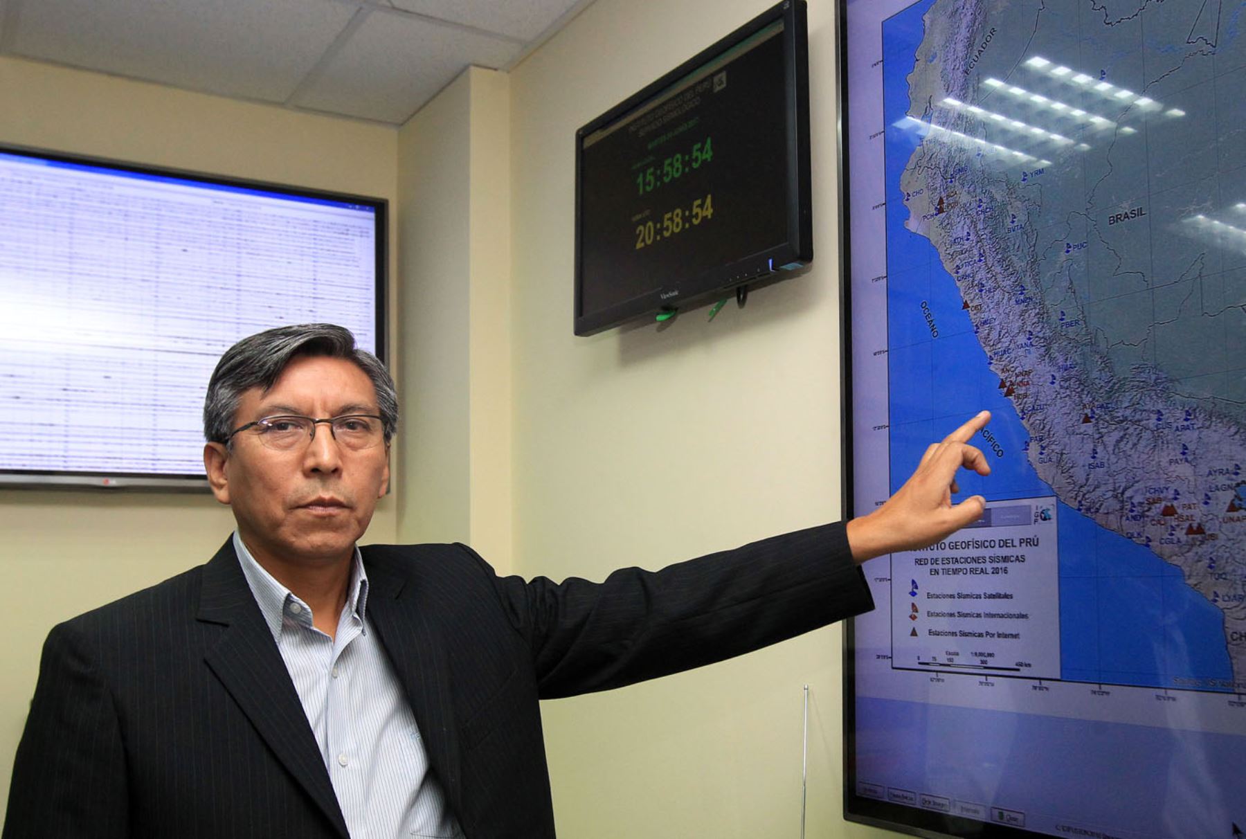 Resultado de imagen para IGP colocó sensores en isla San Lorenzo para alerta temprana de sismos en Lima