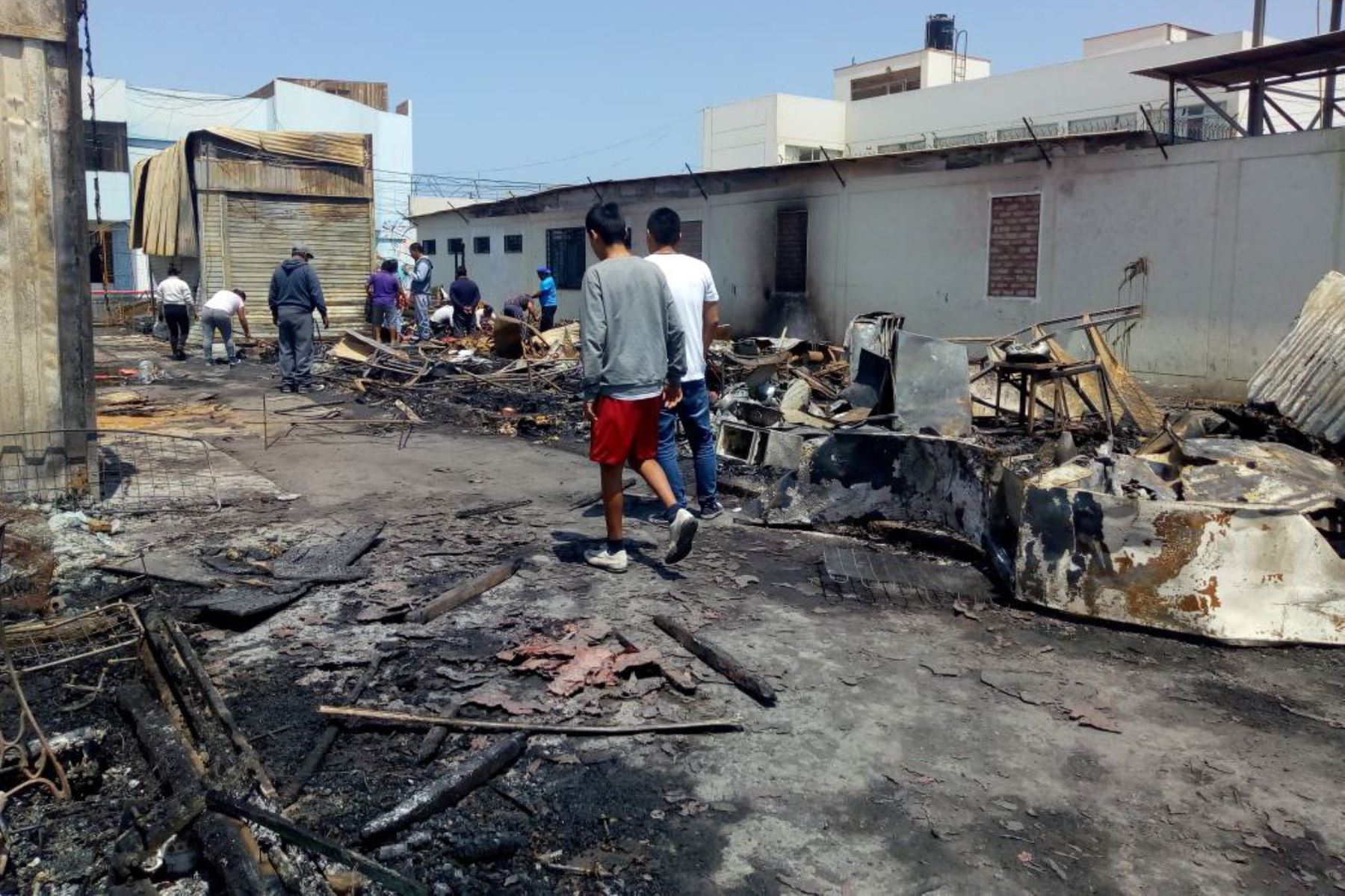 Incendio En Huarmey Aumenta A El N Mero De Puestos Afectados Por