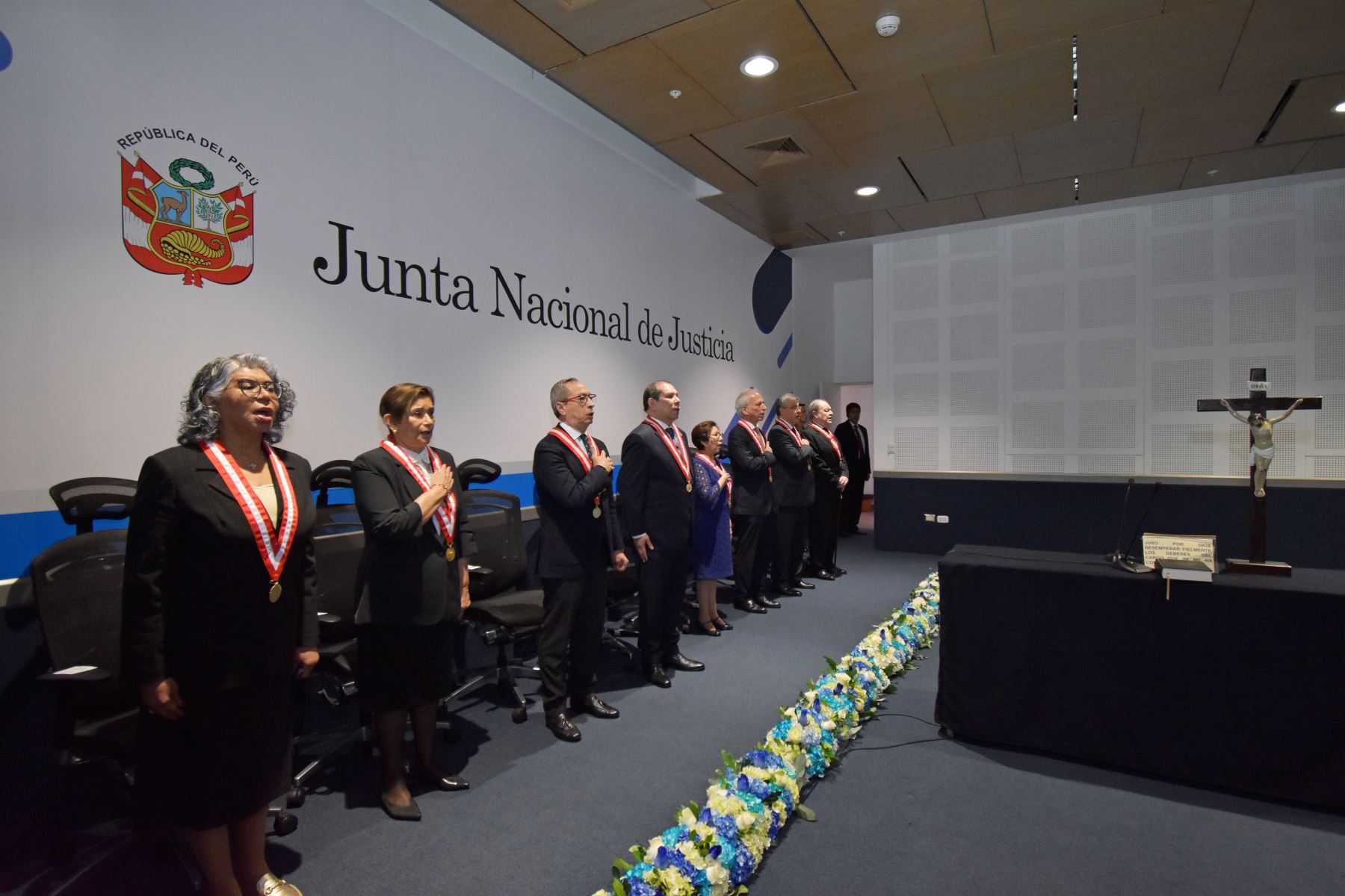 Antonio De La Haza Jura Como Nuevo Presidente De La Junta Nacional De