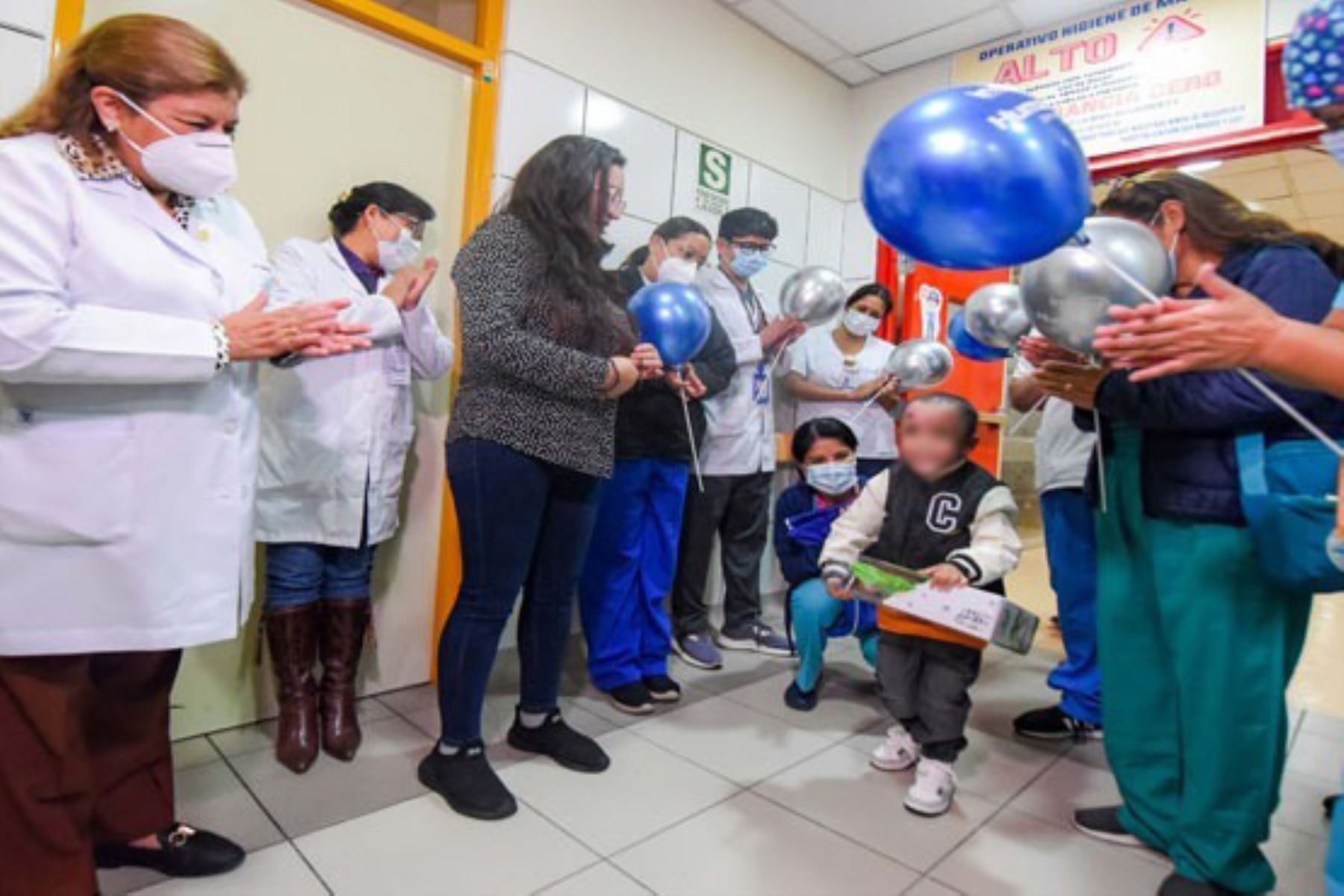 Niño que sufrió quemaduras graves en sesión de fotos fue dado de alta