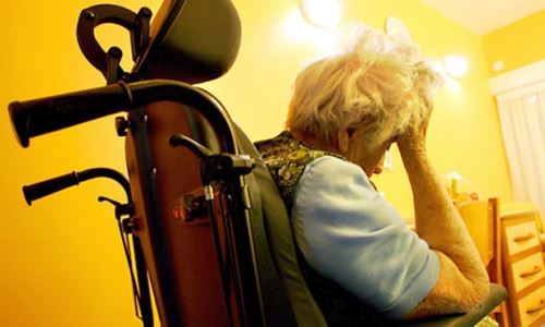 Anciana con Alzheimer