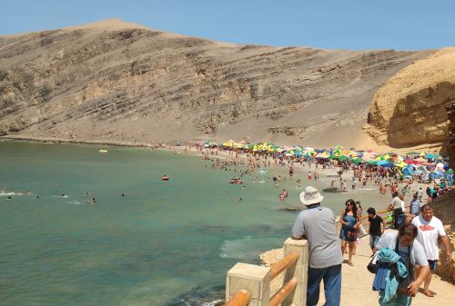 Turistas limeños, en especial, aprovecharán los feriados y días no laborables para visitar Paracas, ubicado en la provincia de Pisco, región, Ica.