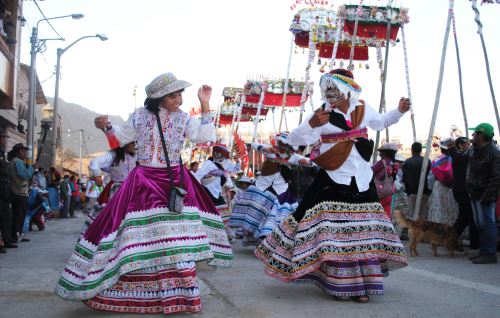 Colorida danza del Wititi es uno de los atractivos del valle del Colca.