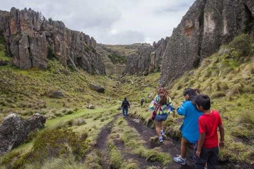 El feriado largo promueve el turismo interno y genera un movimiento económico en las ciudades de destino.