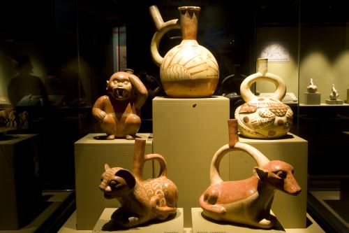 Valiosos objetivos arqueológicos forman parte de la colección del Museo Tumbas Reales de Sipán.