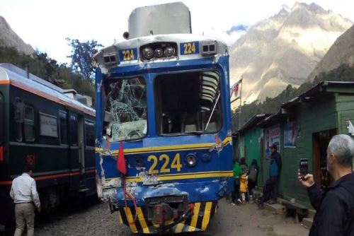 Más de 50 heridos dejó el choque de trenes en la vía férrea a Machu Picchu.