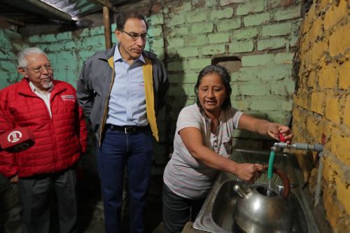 El gobierno del presidente Martín Vizcarra está empeñado en cerrar las brechas de saneamiento.