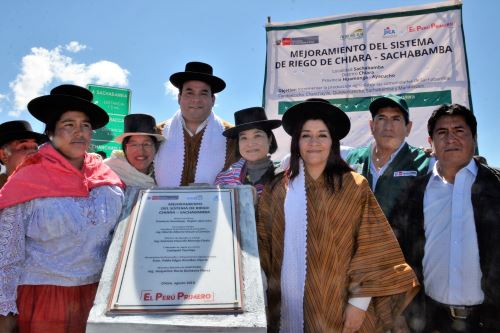 Viceministro de Desarrollo e Infraestructura Agraria y Riego, Pablo Edgar Araníbar Osorio, inauguró sistema de riego.