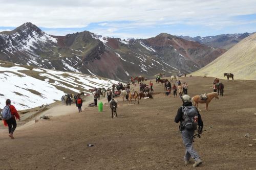 Existe una propuesta para convertir a Vinicunca en un Área de Conservación Regional.