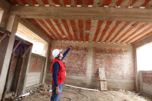 Se identificaron diversos riesgos en construcción de colegio en distrito de Vilque, en Puno.