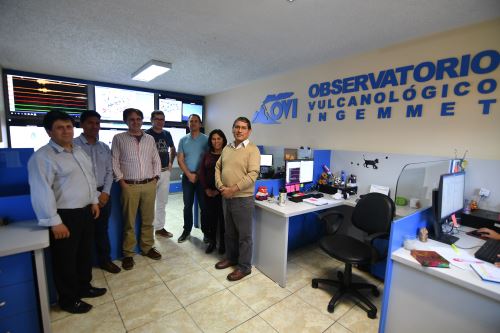 Investigadores franceses visitaron las instalaciones del Observatorio Vulcanológico del Ingemmet (OVI) de la ciudad de Arequipa.