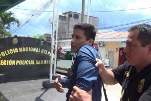 El periodista Edgar Alarcón fue detenido arbitrariamente por la Policía de San Martín.