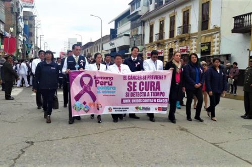 Con diversas actividades como un pasacalle, el Ministerio de Salud efectuó hoy el lanzamiento nacional de la Semana Perú contra el Cáncer en la ciudad de Huancayo.