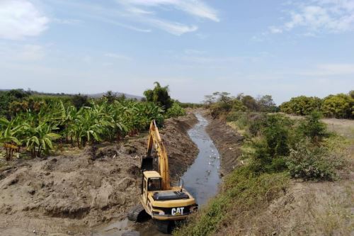 Minagri ejecuta limpieza de drenes como medida de prevención ante lluvias.