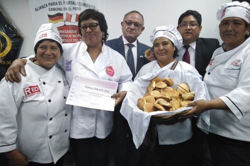 Concurso reconoció iniciativas en el Perú referidos a buenas prácticas.