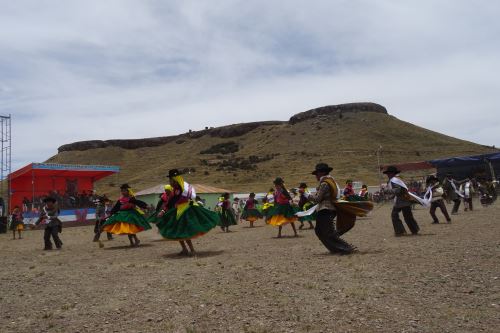 Durante la celebración se escenificó la danza del Kajelo, un baile ritual de enamoramiento.
