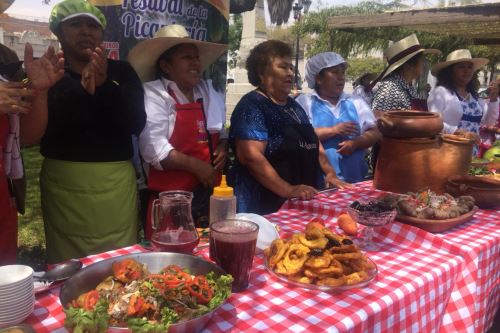 Al menos diez picanterías arequipeñas han confirmado su participación en festival de Cayma.