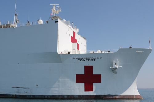 Buque hospital USNS “Comfort” de la Marina de los Estados Unidos permanece desde el 1 de noviembre frente al puerto de Paita, región Piura.