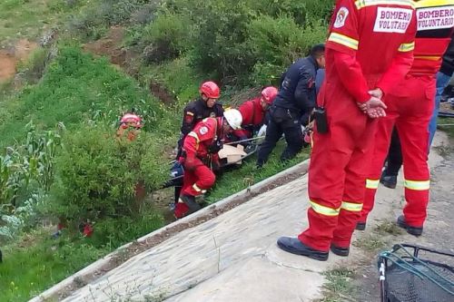 Vehículo de la Municipalidad de Llapo cayó a un abismo en la vía Corongo-Llapo, en la región Áncash.