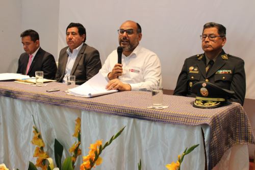 El ministro de Educación, Daniel Alfaro, cumplió agenda de trabajo en la región Amazonas.