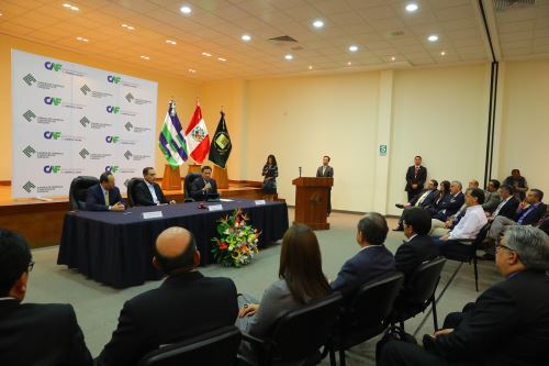 Presidente Martín Vizcarra encabezó taller de inducción dirigido a alcaldes electos de Arequipa.