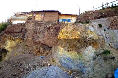 Ingemmet advierte de incremento de construcción de viviendas sobre la falla geológica activa Tambomachay, en  la zona de Alto Qosqo.