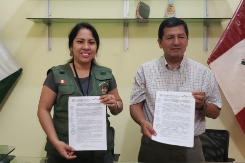 Sernanp y la Municipalidad de Puerto Bermúdez firmaron convenio para la conservación de la Reserva Comunal El Sira.