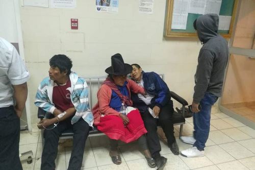 Más de una veintena de heridos fueron trasladados a diversos establecimientos de salud de Huaraz.