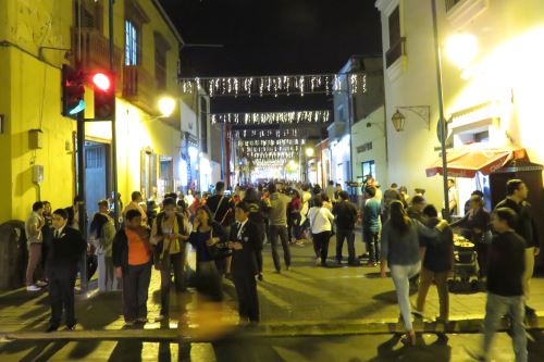 Trujillo Celebra Festival De Luces Y Colores Por Fiestas De Fin De Año ...