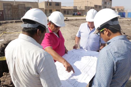 El gobernador regional de Lambayeque, Humberto Acuña, resaltó que en un terreno de 2,000 metros cuadrados se construye complejo policial de la familia.