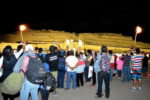 Caral será iluminada este fin de año, para recibir a todos los amantes de nuestra cultura y naturaleza.