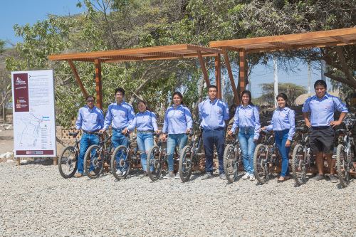 Jóvenes que viven en los poblados colindantes a Chan Chan y que acompañarán a los visitantes han sido capacitados como parte del proyecto Bicitour.