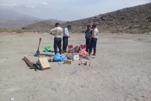 En ferias y mercados de Arequipa decomisaron fuegos pirotécnicos, cuya venta es ilegal.