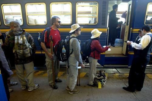 PeruRail ajustó servicios de tren a Machu Picchu ante temporada de lluvias en la región Cusco.