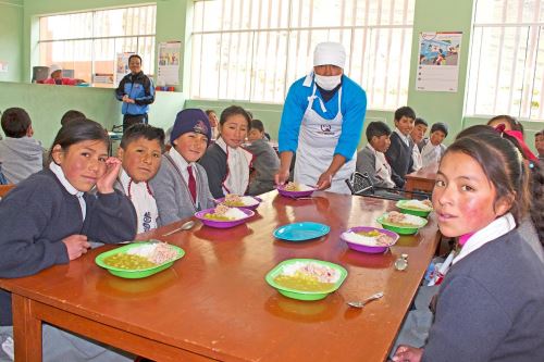 Midis trabaja en mejora del servicio alimentario brindado a escolares por medio del programa Qali Warma.