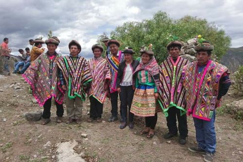 Nuevas autoridades de Sarhua se comprometen a trabajar por la niñez del distrito ayacuchano.