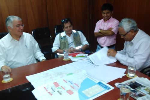 Gobierno Regional de Lambayeque y Provias Descentralizado firmaron convenio para ejecutar obras.