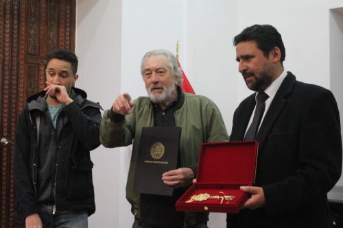 Robert de Niro fue declarado 'visitante distinguido'  y recibió las llaves de la ciudad del Cusco.