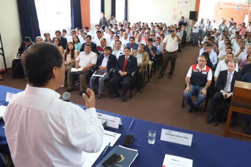 El director de la ARCC, Edgar Quispe, explicó en qué consiste el proceso de reconstrucción con cambios.