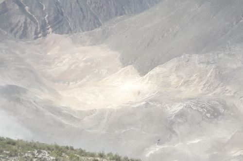 Deslizamiento de cerro, producto de las intensas lluvias, sepultó las viviendas del centrol poblado Suchimán, en la región Áncash.