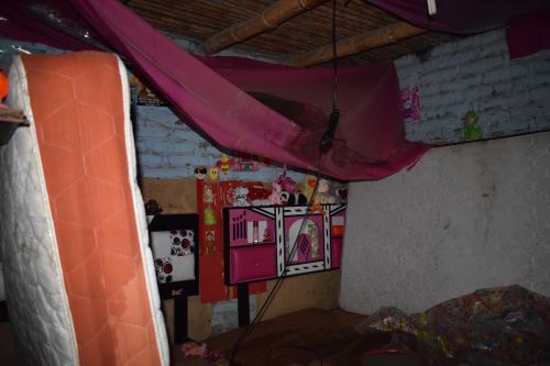 Varias viviendas de Barranca presentan daños en sus estructuras a causa de la lluvia torrencial.