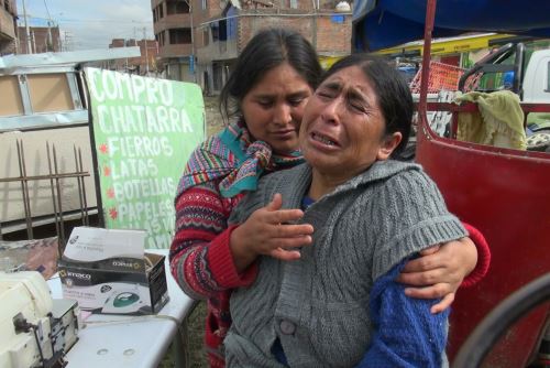 Miembros de Serenazgo y de Defensa Civil de Chilca atendieron a los damnificados.